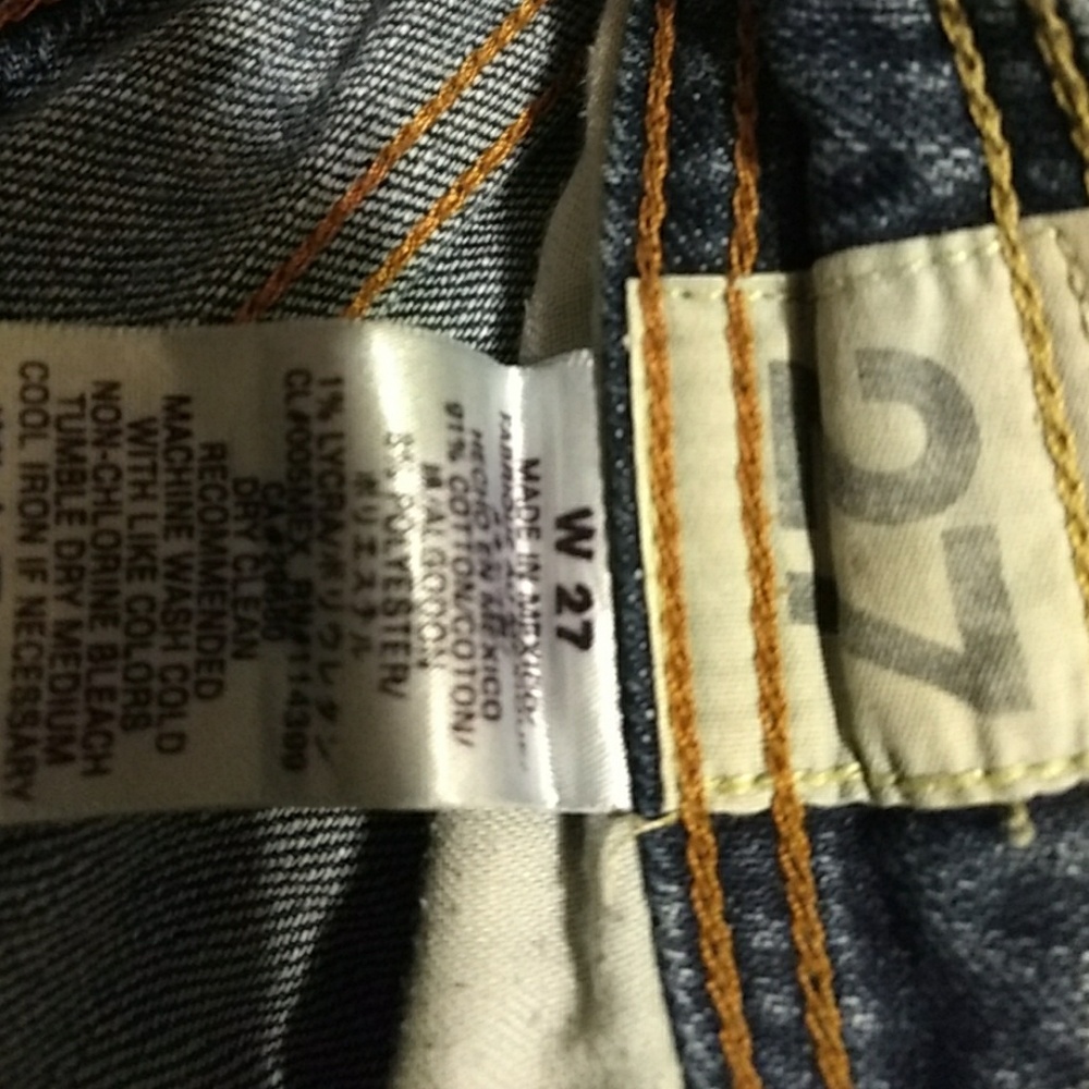 Jeans - Picture 2 of 3